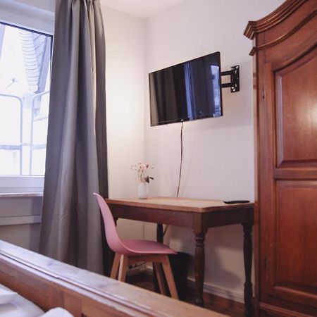 Digital Check-In - Stapelhaeuschen Hotel Keulen Buitenkant foto